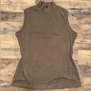 Woman’s knit Sleeveless Brown Top size L